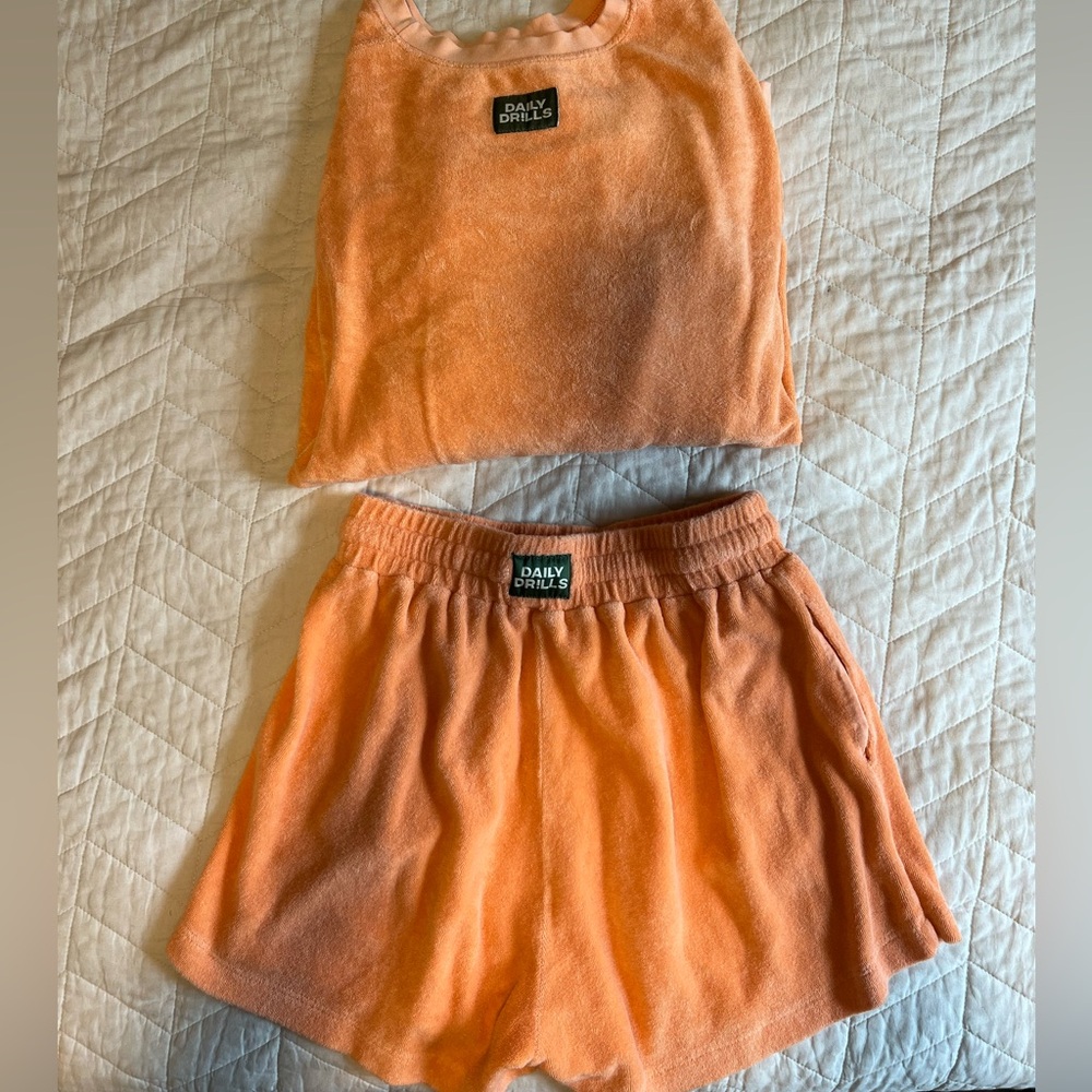 Daily Drills crew neck and shorts set orange terry